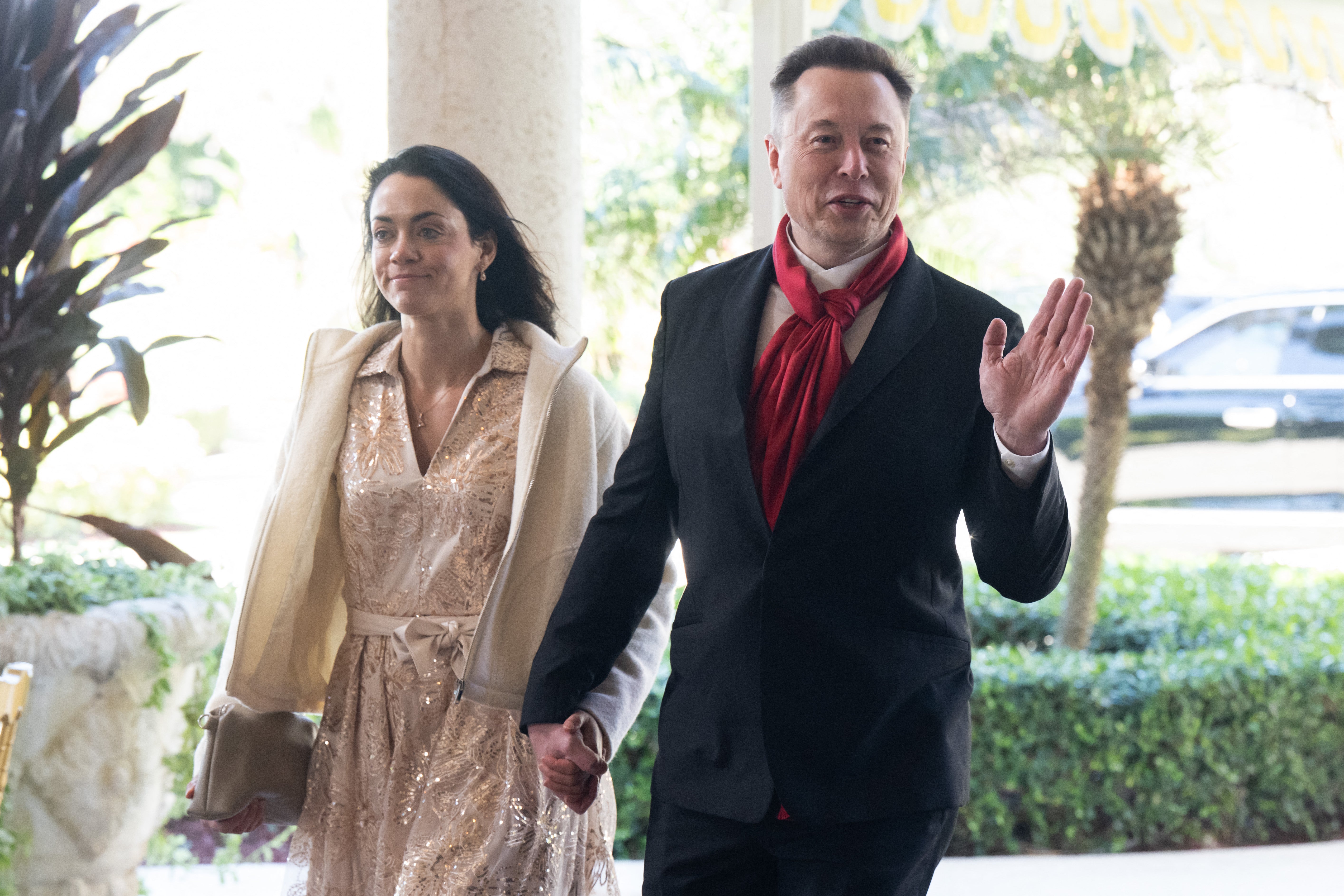 Shivon Zilis and Elon Musk have split up